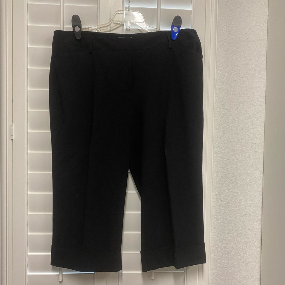 Apt. 9 Womens Black Maxwell Career Capri
20W